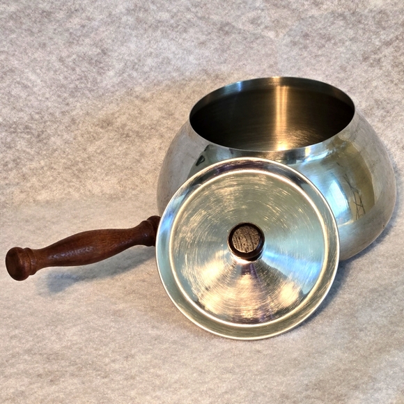 VTG 1970s Fondue Pot 7-inch Stainless Steel Pan with Wood Handle & Knob - Picture 2 of 5